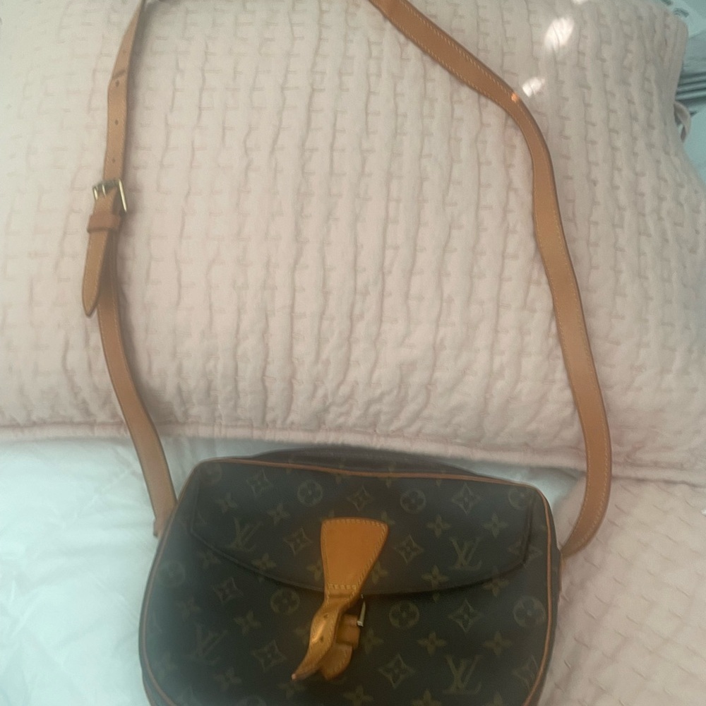 Authentic Louis Vuitton Brown and Tan Monogram Shoulder Bag - Picture 2 of 16